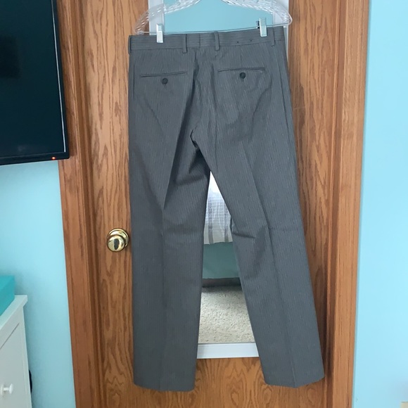 Express Mens Grey Pinstripe Pant - Picture 2 of 4